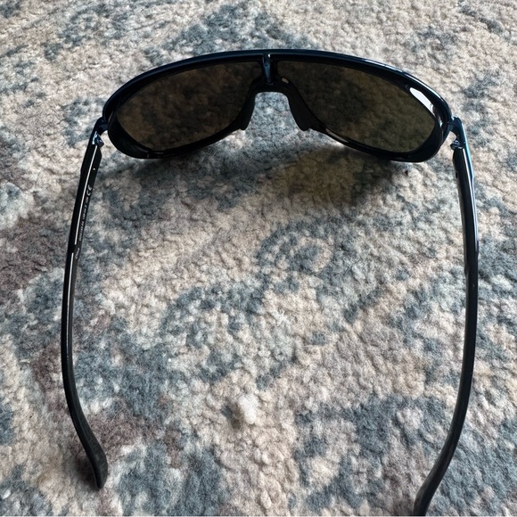 Oakley Outpace Sunglasses - Picture 9 of 9